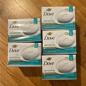 Dove Beauty Sensitive Skin Moisturizing Fragrance-Free Beauty Bar Soap 10ct